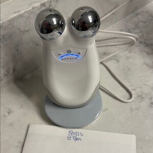 Nuface Trinity Facial Toning Device